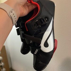 Womens Size 39 Peloton Cycling Shoe